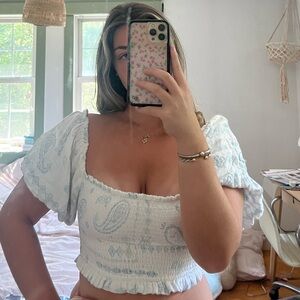 puff sleeve crop top